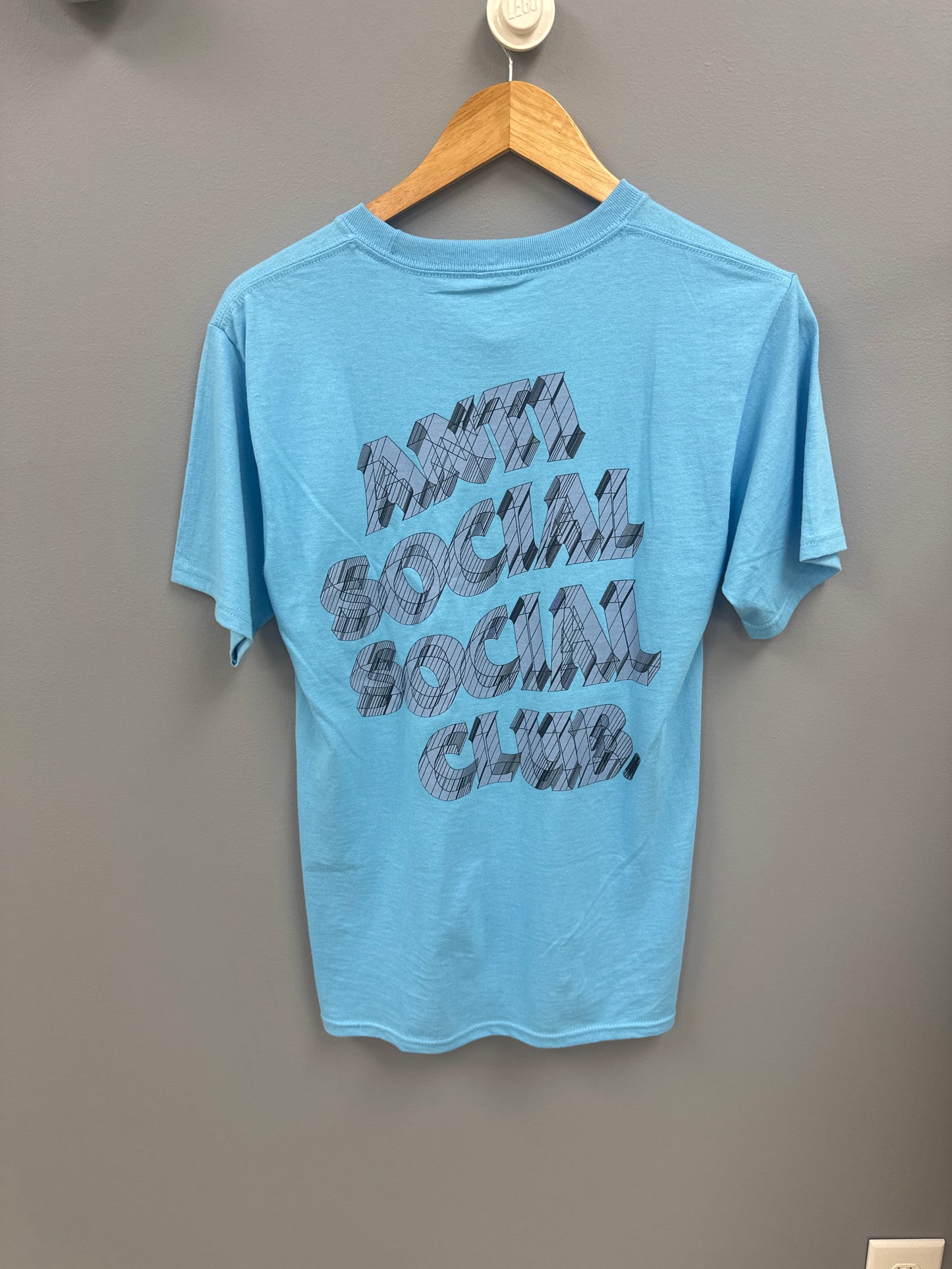 ASSC blue/pink tee size small