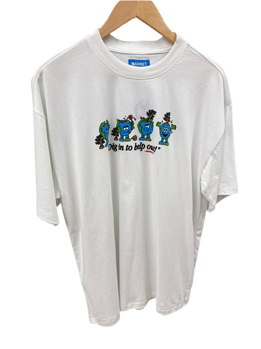 Market White Earth T-Shirt Size XL