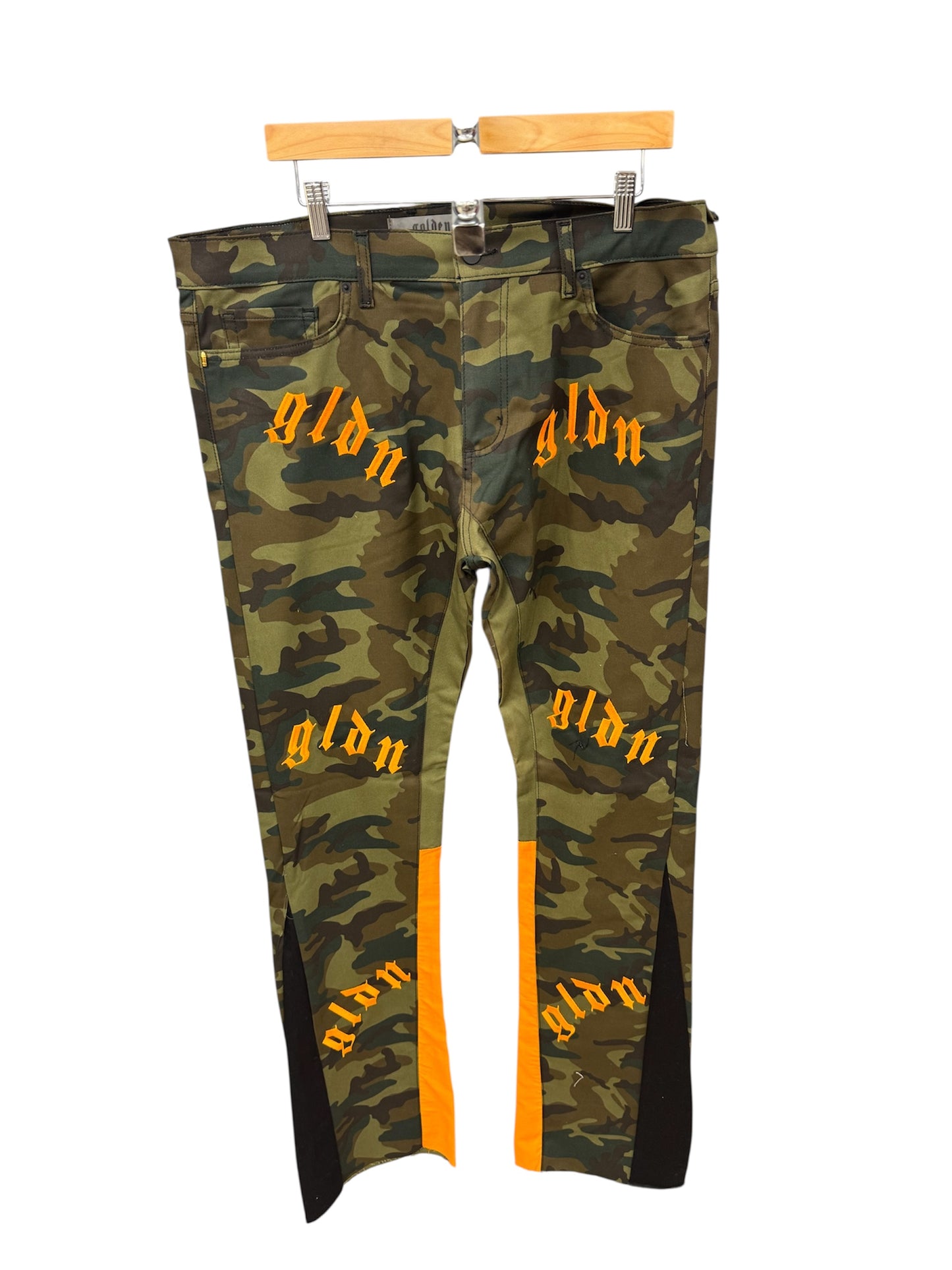 Golden La camo orange 36